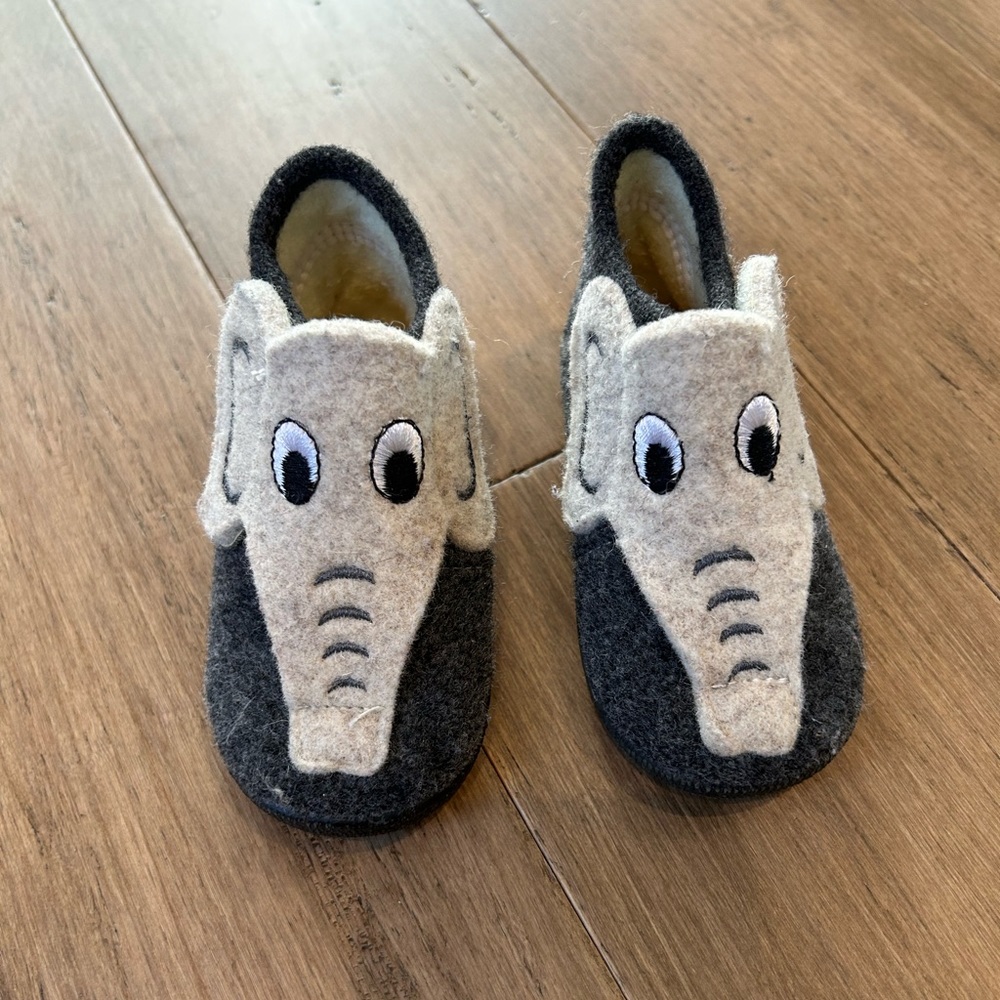Baby Cienta Elephant Slippers